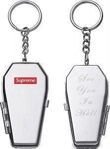 Supreme Coffin Keychain　キーホルダー