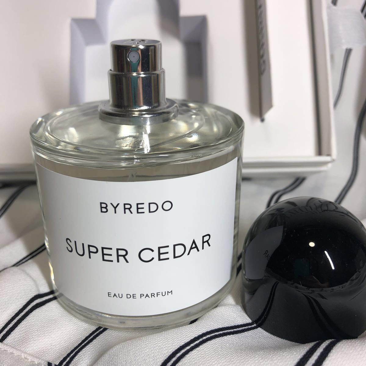 BYREDO バレード スーパーシダー オードパルファム 100ml ビューティー