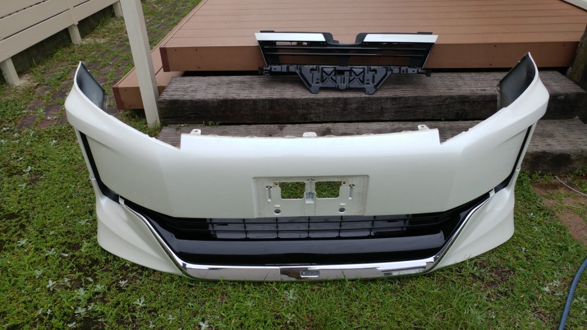 ヴォクシー80 前期　V/X用モデリスタ　フロント　バンパー ヴォクシー voxy 80 前期 モデリスタ フロントバンパー