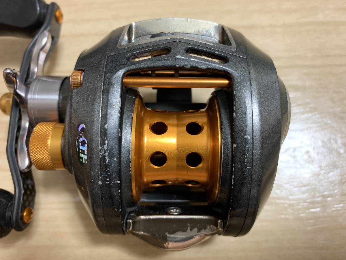 REVO ELITE KTFカスタム 左ハンドル 激安アウトドア・釣り・旅行用品