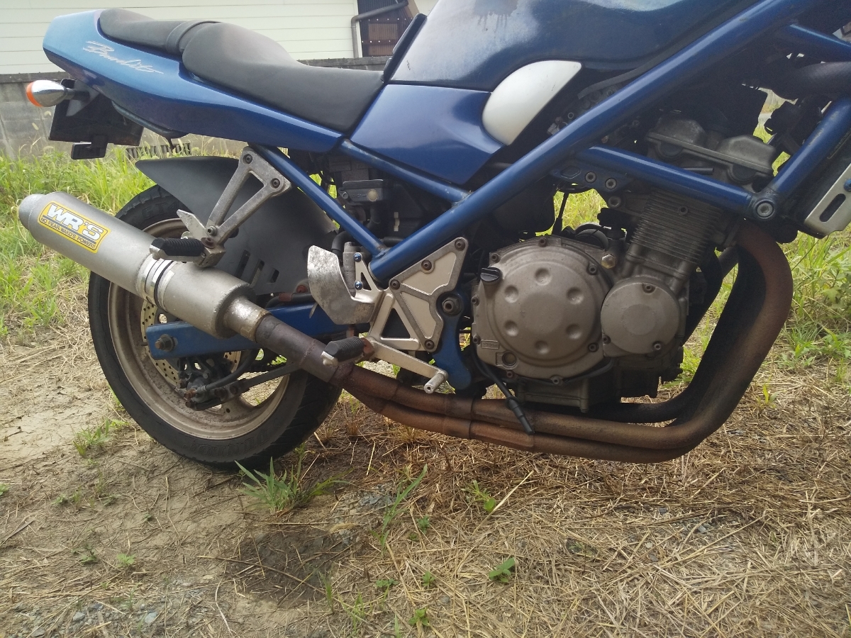 バンディット250 GJ74A WR'Sマフラー の入札履歴 - 入札者の順位