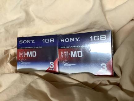 SONY HMD1GのYahoo!オークション(旧ヤフオク!)の相場・価格を見る 