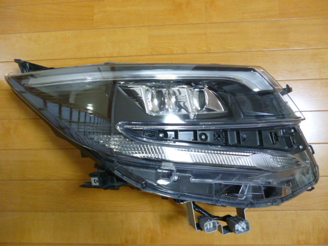 ノア 2026年最新Yahoo!オークション -zwr80右ヘッドライトの中古品 