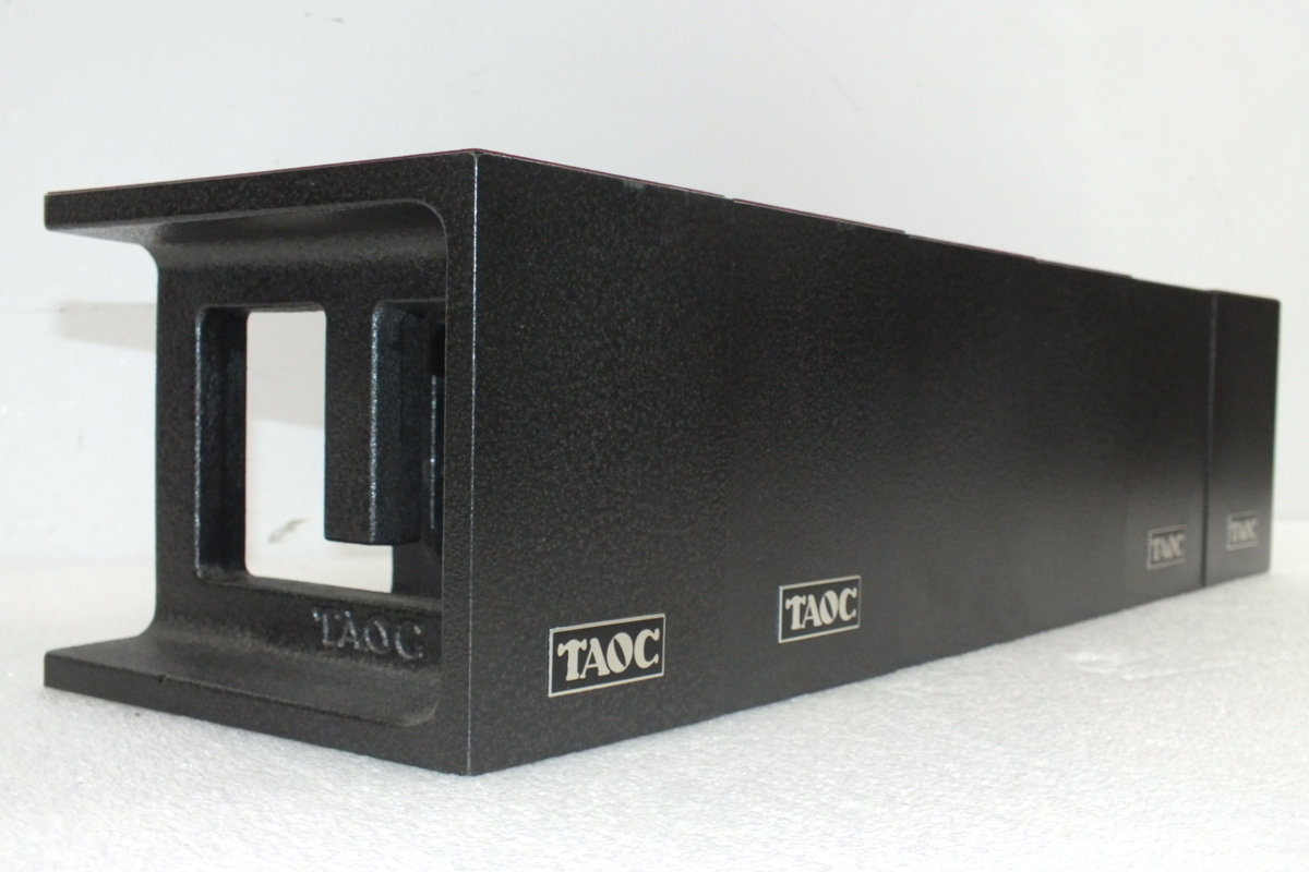 中古 TAOC SPB-300DL タオック ハイカーボン鋳鉄 スピーカースタンド 2