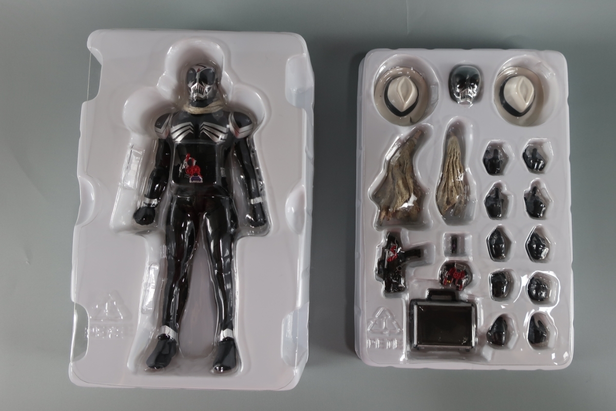 【パーツ欠品】仮面ライダースカル& スカルボイルダー セット S.H.フィギュアーツ /☆（真骨彫製法）仮面ライダースカル/☆（真骨彫