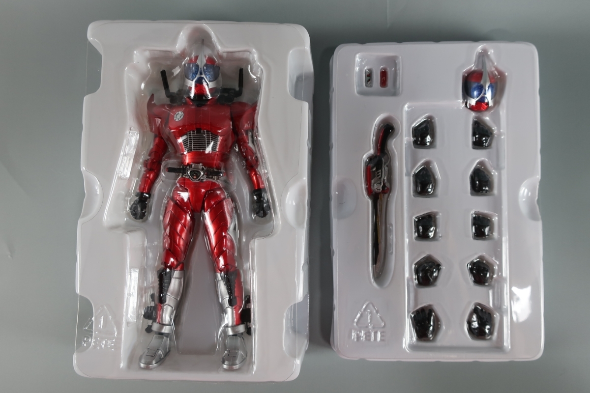 S.H.フィギュアーツ /☆（真骨彫製法）仮面ライダースカル/☆（真骨彫