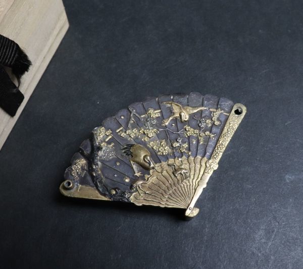 【28】明治金工　梅鶴象嵌銀製水滴_1