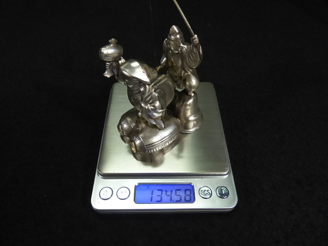 ◇東国◇純銀製 恵比寿大黒天 ガラスケース入 重量 約134．58g