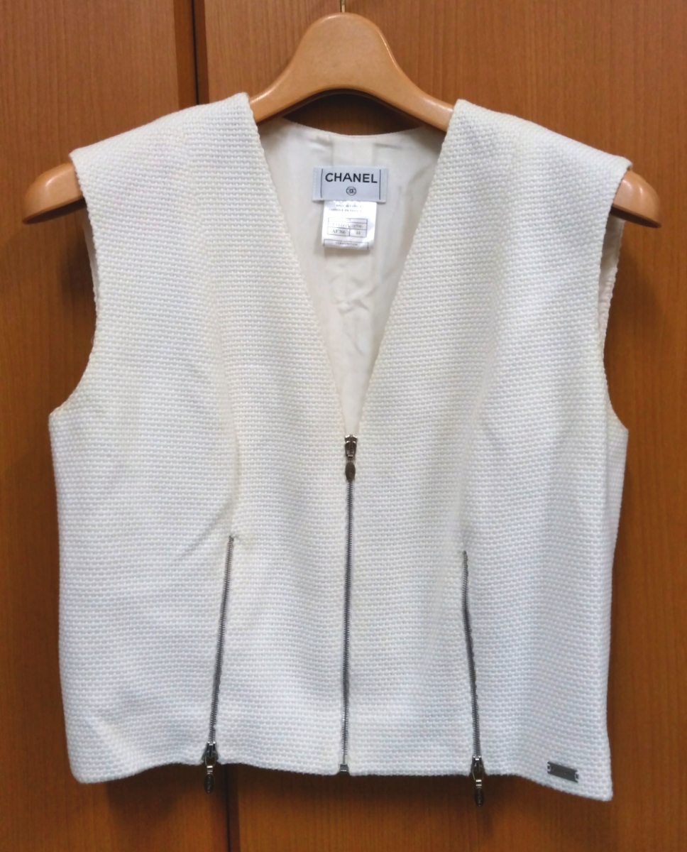 CHANEL シャネル　カシミアベスト44 ヴィンテージ CHANEL シャネル ベスト 44 中古品 CHANEL シャネル カシミアベスト44