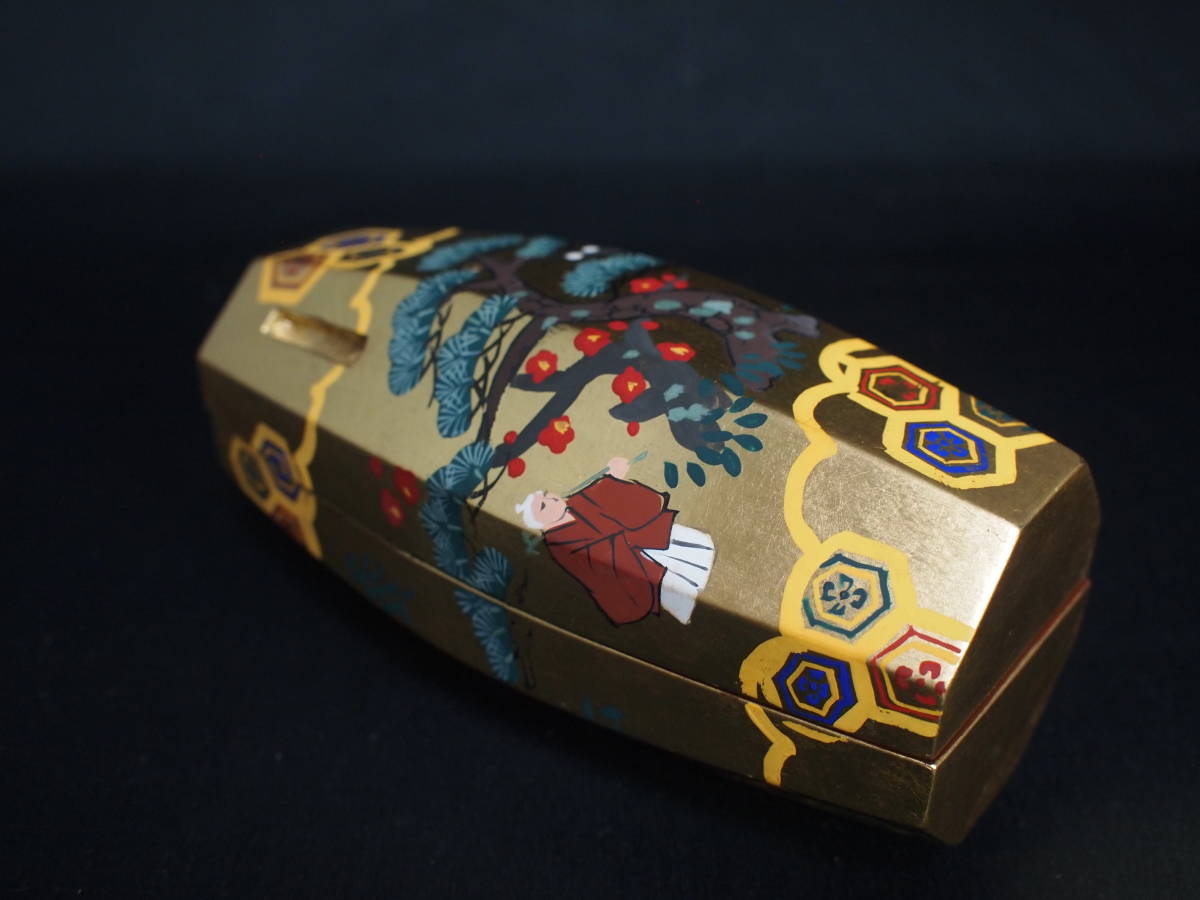 Yahoo!オークション - の落札相場 「鈴木表朔」漆芸 (工芸品) 「鈴木表朔」の落札相場・落札価格 3rd the 鈴虫蒔絵ふき漆栗木地香合 鈴木表朔 売約御礼三代 鈴木表朔(造)共箱 10客 煮物椀 唐松蒔絵 吹寄蒔絵