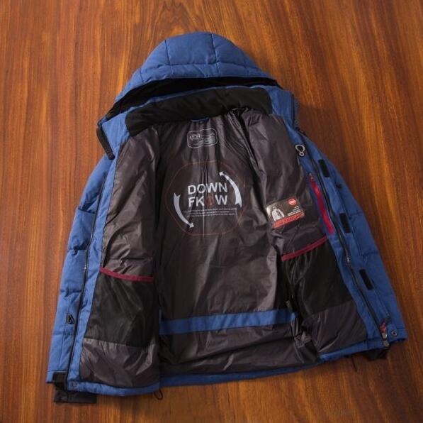 ■メンズダウンジャケット■東欧デザイン■希少PERTEX高機能軽量素材■フード付き 取り外し可能■ブルー31-179~