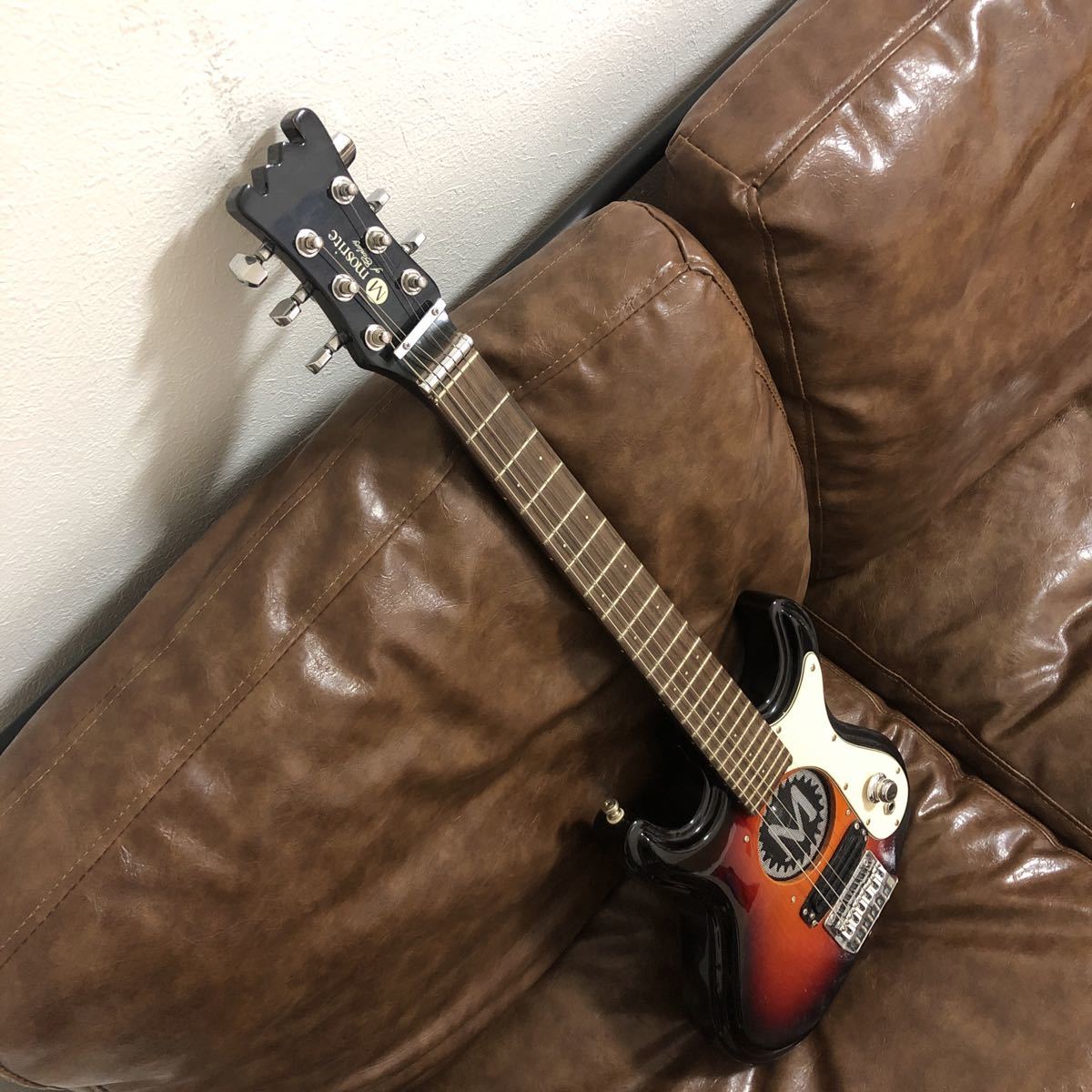 モズライト スピーカー付きエレキギター Mosrite mosrite モズライト