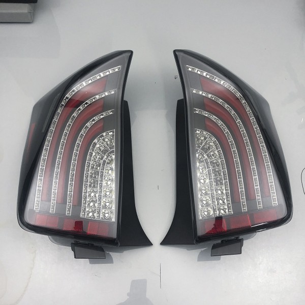 送料込/中古品 【 30プリウス テールランプ クールセイバー ブラック/スモーク/レッドバー】 sku：OT-HK30PURBSK