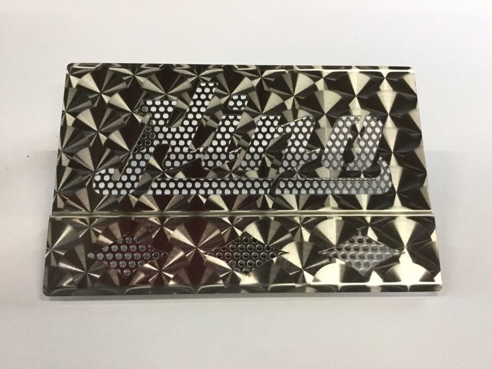 日野 17プロフィア/17レンジャー用 バッテリー飾り 旧ロゴ 下段菱抜き パンチング