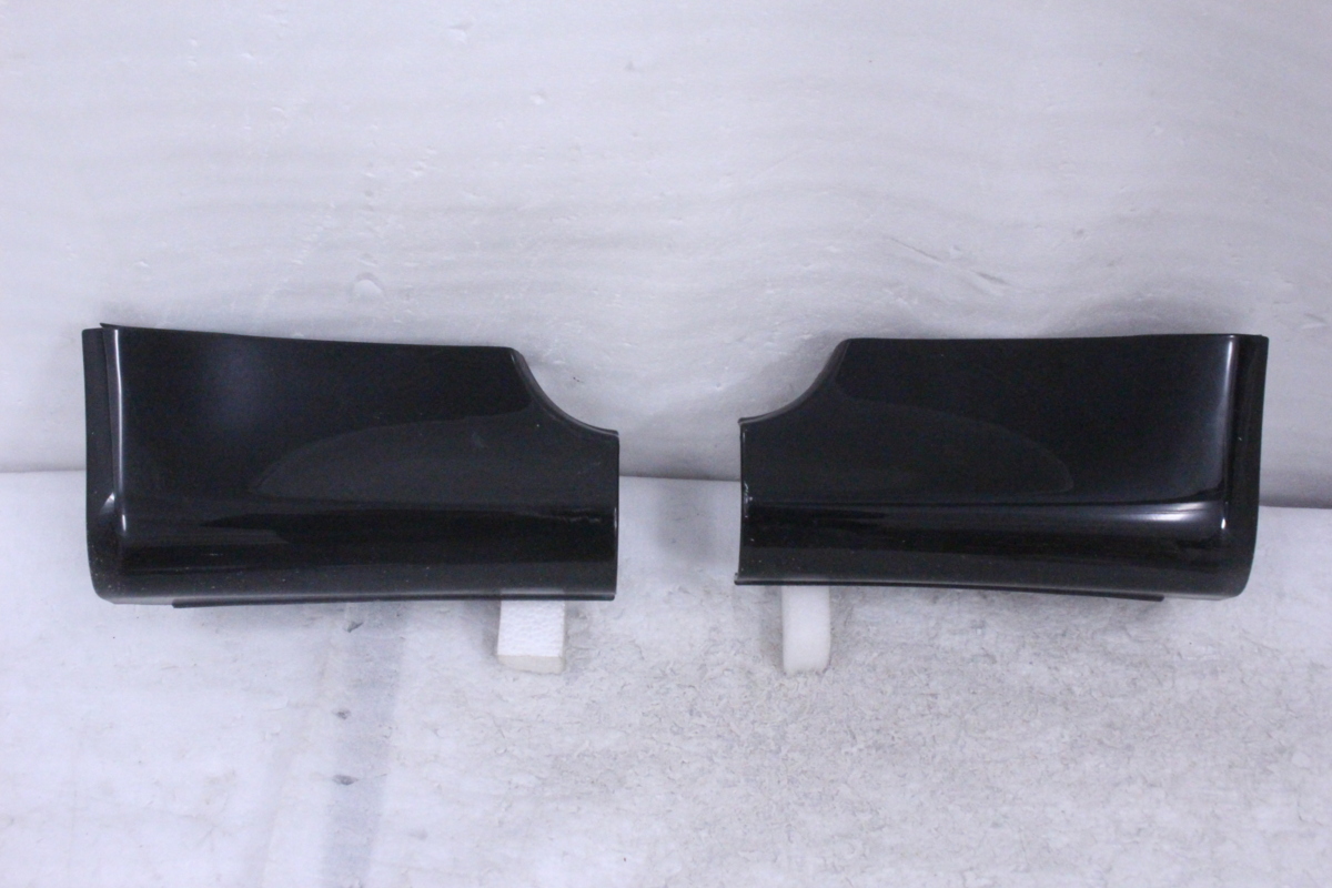 9X-1080★BNR34 スカイライン GT-R★左右フロントマッドガード 76852-AA400 76853-AA400★R34 ブラックパール GV1 日産 純正 (UK)