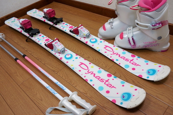 SALE，人気セール 110cm 靴21cm DYNASTAR 子供用カービングスキーセット(板、ブーツセット)｜売買されたオークション情報、yahooの商品情報をアーカイブ公開 - オークファン 板、ブーツセット