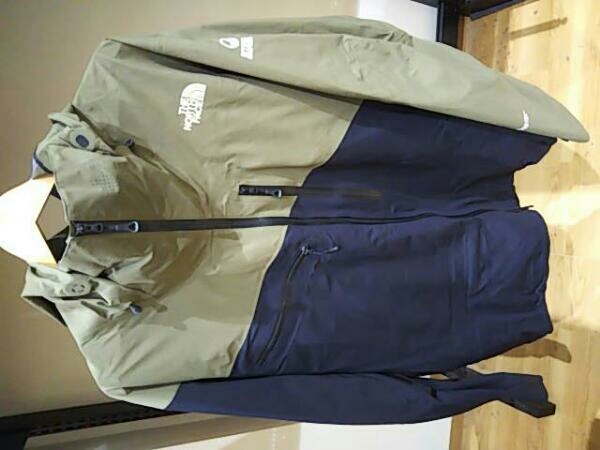 新作入荷，2026 スノー ジャケット THE NORTH FACE RTG FLIGHT JACKT ザ ノースフェイス フライトジャケット スキー Lサイズ NS61801(Lサイズ)｜売買されたオークション情報、yahooの商品情報をアーカイブ公開 - オークフ 男性用