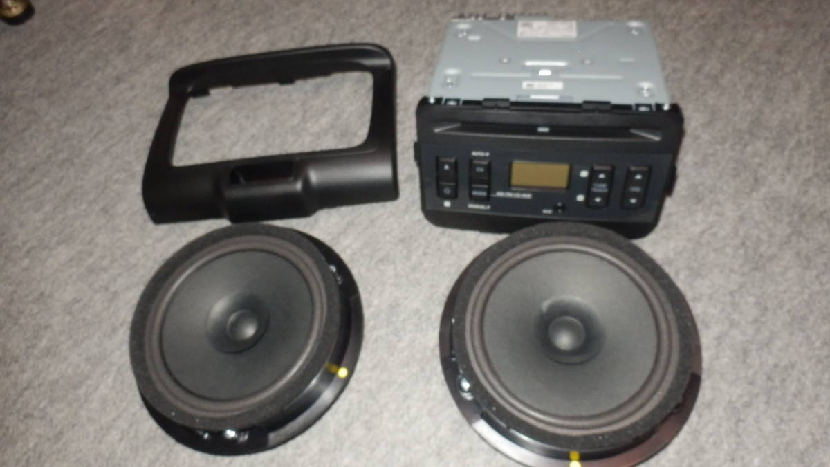 SUZUKI EVERY（スズキ エブリイ）純正 CDプレイヤー＋スピーカー＋パネル　セット（新車取り外し品）_1