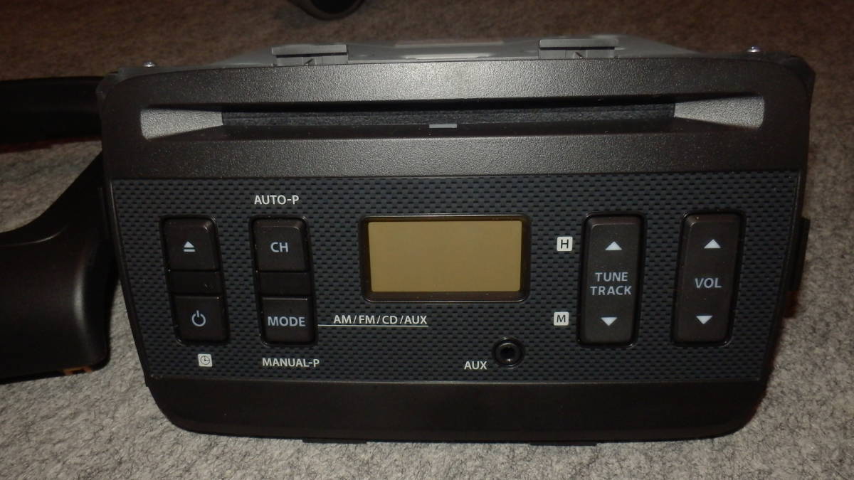 SUZUKI EVERY（スズキ エブリイ）純正 CDプレイヤー＋スピーカー＋パネル　セット（新車取り外し品）_2