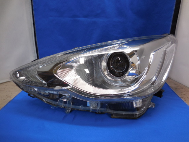 4枚目ステー損傷 トヨタ プリウス ZVW30 LEDヘッドライト 左