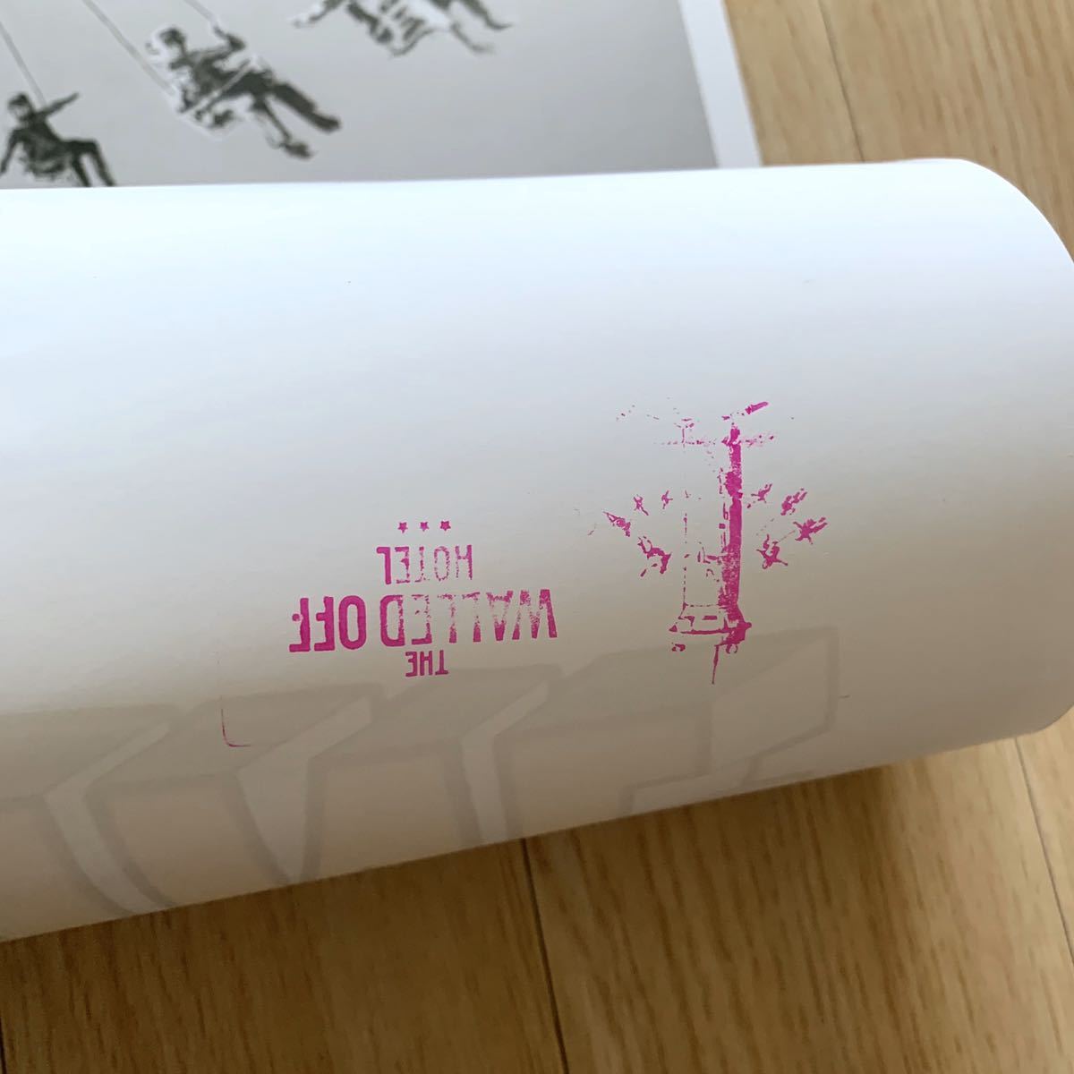 バンクシー THE WALLED OFF HOTEL 販売証明レシート付 激レア Banksy バンクシー THE WALLED OFF HOTEL BOX SET 販売証明
