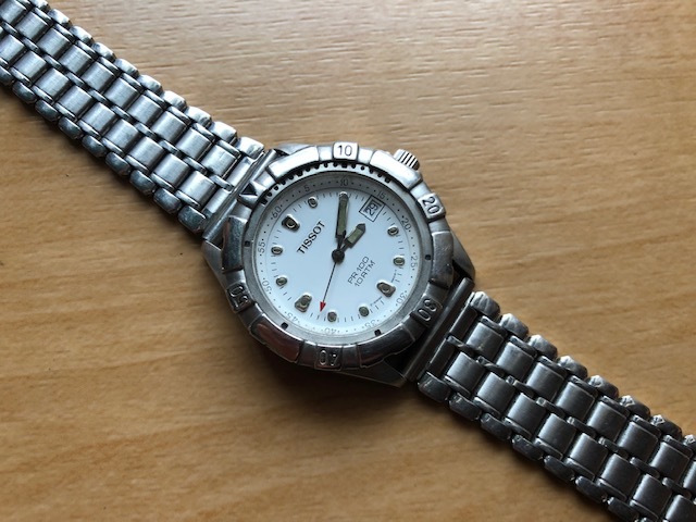 限定SALE，お得 AK135 稀少 レア ヴィンテージ TISSOT/ティソ SWISS MADE PR 100 デイト シルバー&times;ホワイト P353/453P クオーツ メンズ 腕時計(ティソ)｜売買されたオークション情報、yahooの商品情報をアーカイブ公 ティソ