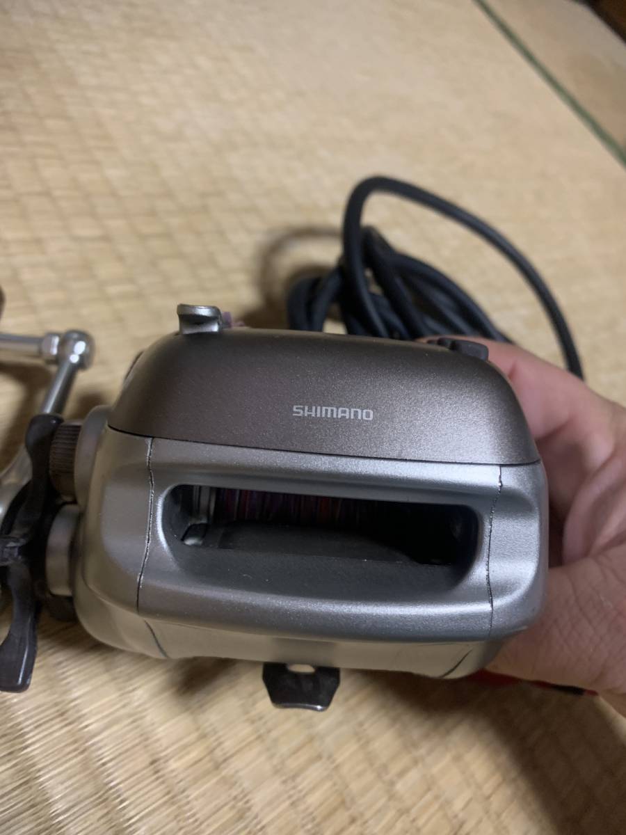 (2) Shimano 3000XH 電動リール シマノ 中古 シマノ 電動リール 電動丸 3000XH 右ハンドル 2ピン 中古品 動作確認