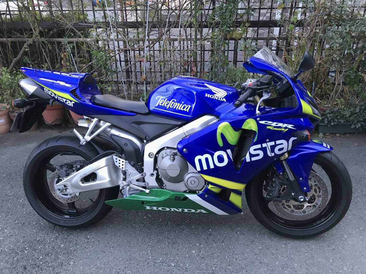 Cbr600rr モビスター 400台限定 逆車フルパワー 美車 リミテッドエディション 401cc 750cc 売買されたオークション情報 Yahooの商品情報をアーカイブ公開 オークファン Aucfan Com