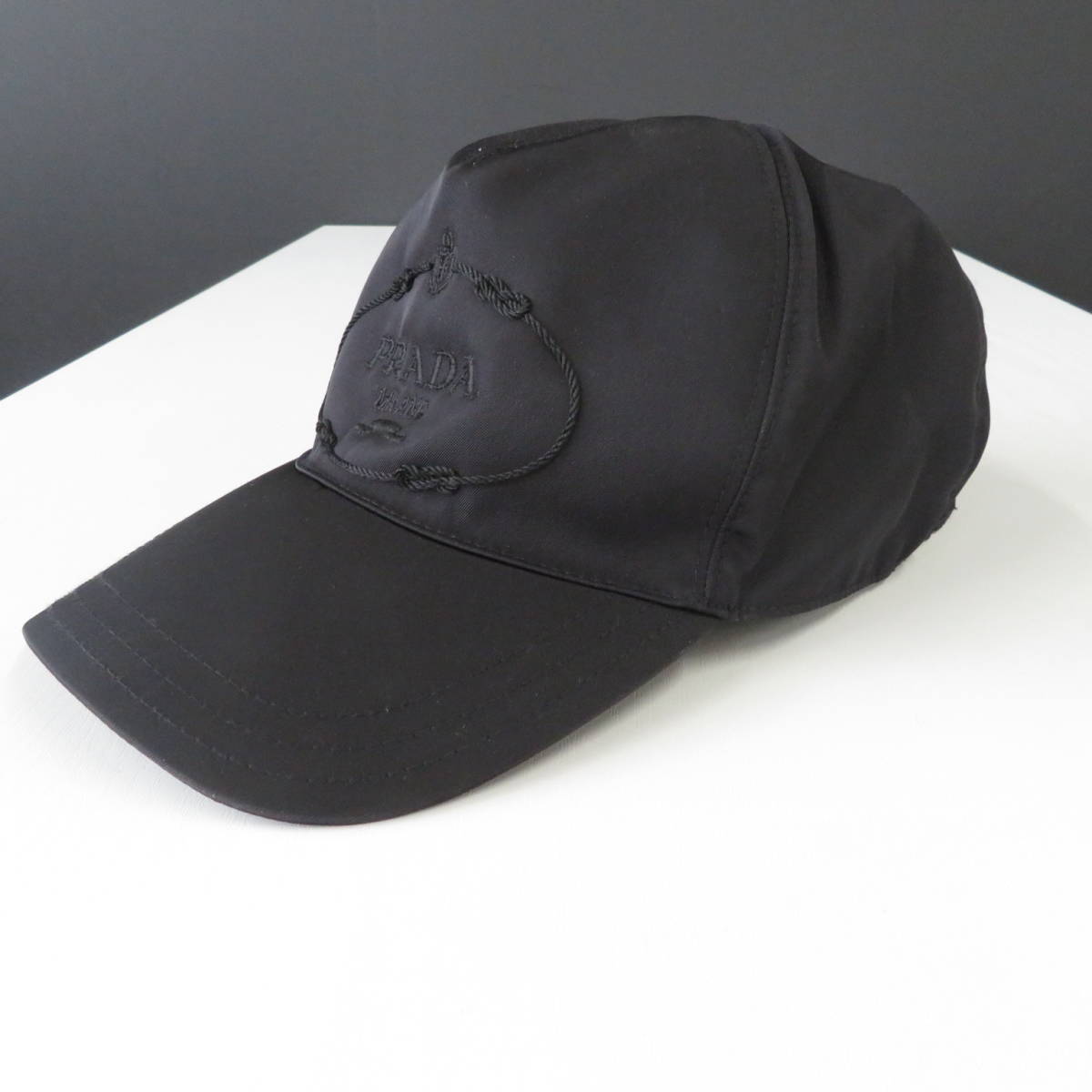 美品・格安】1000円～ PRADA プラダ ナイロンキャップ ブラック系