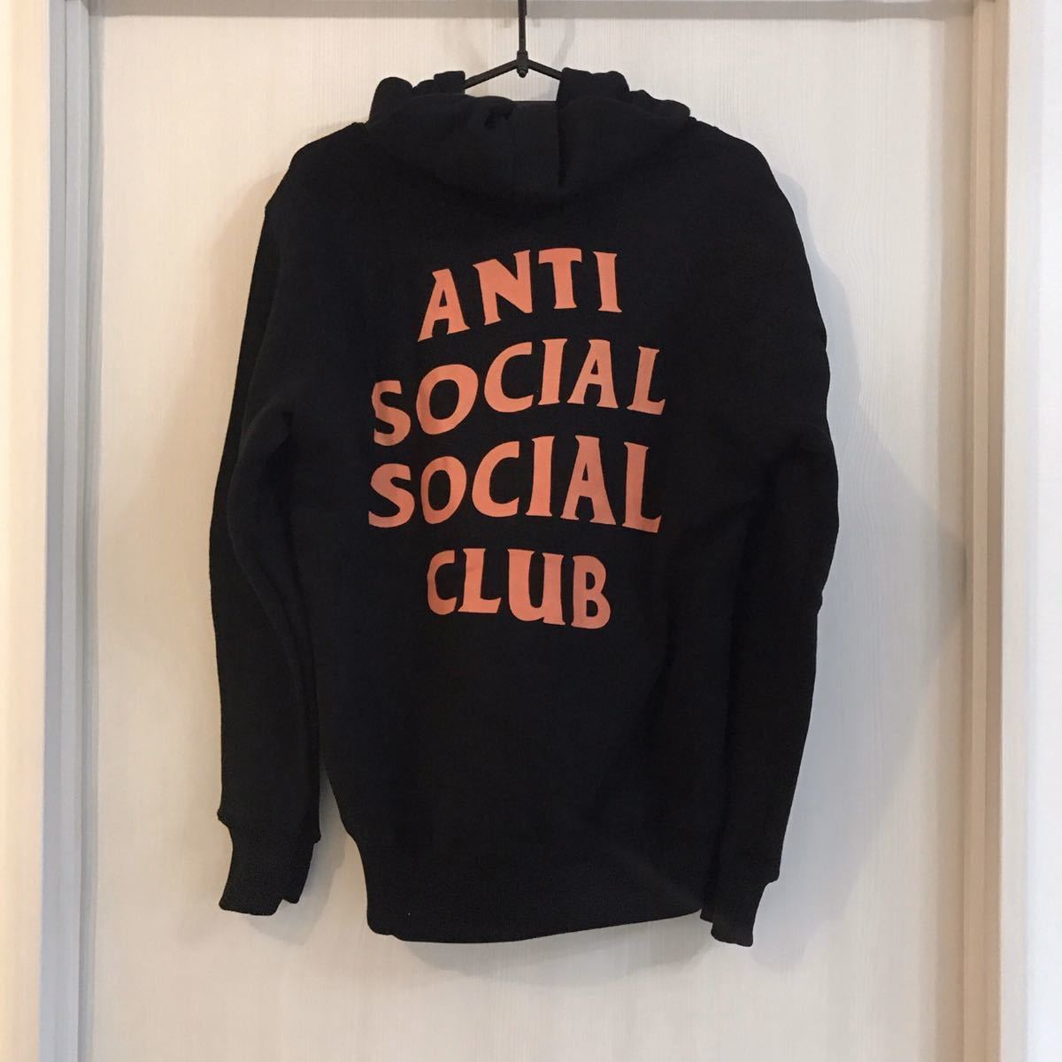 SOCIAL Social ANTI Anti CLUB Club yutori、世界のストリートシーンで 
