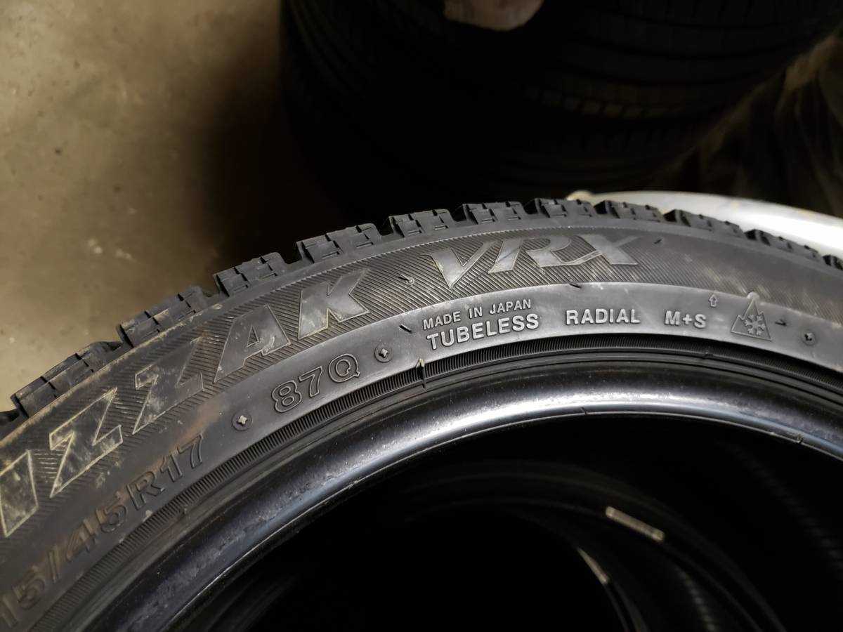 ブリヂストン BLIZZAK VRX3 スタッドレス 215/45R17 4本-【新品