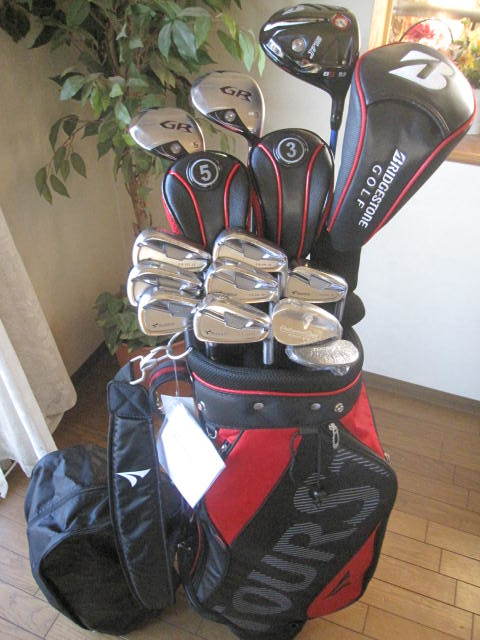 【激安大特価，定番人気】 完璧 ブリヂストン GOLF Ｊ－７１５ / X-DRIVE GR / X-BLADE CB / PROFESSIONAL OPEN / TOUR.Z パター / キャディ―バック付(セット)｜売買されたオークション情報、yahooの商品情報をアーカイブ公開 - オークフ 男性右きき用