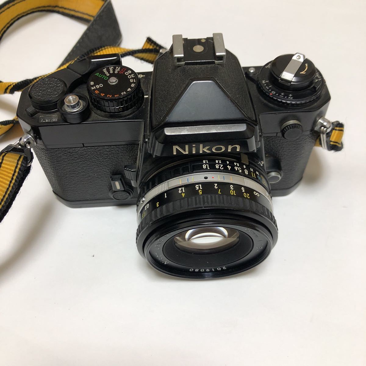 ニコン Nikon FE フィルムカメラ Nikkor 50mm f/1.8 単焦点レンズ