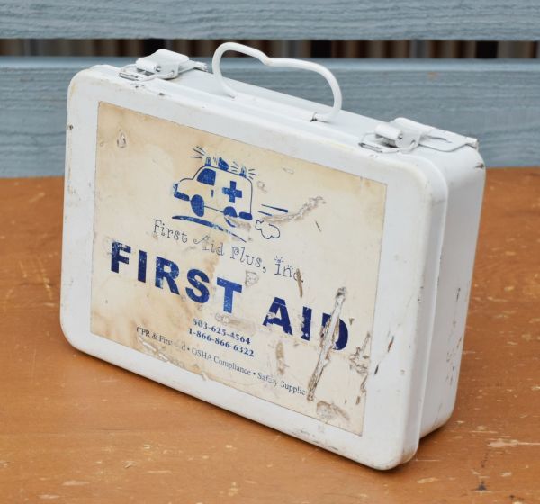□即決◇アメリカ ビンテージ First Aid ボックス 救急箱【2056-3