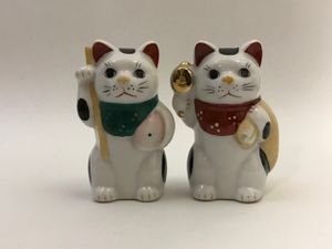 九谷 招き猫のYahoo!オークション(旧ヤフオク!)の相場・価格を見る