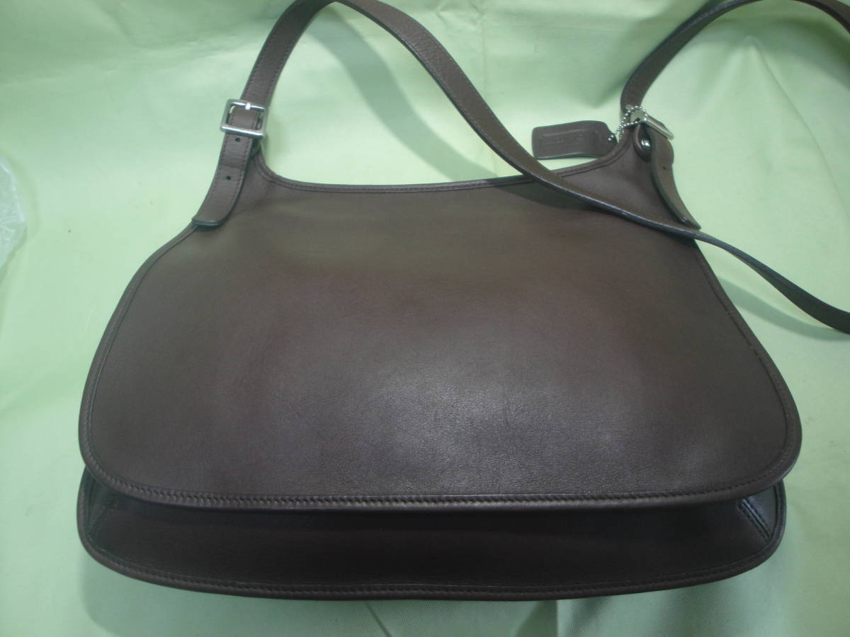 正規品，お買い得 コーチ オールドコーチ オール本革使用 ショルダーバック 男女兼用(ショルダーバッグ)｜売買されたオークション情報、yahooの商品情報をアーカイブ公開 - オークファン ショルダーバッグ