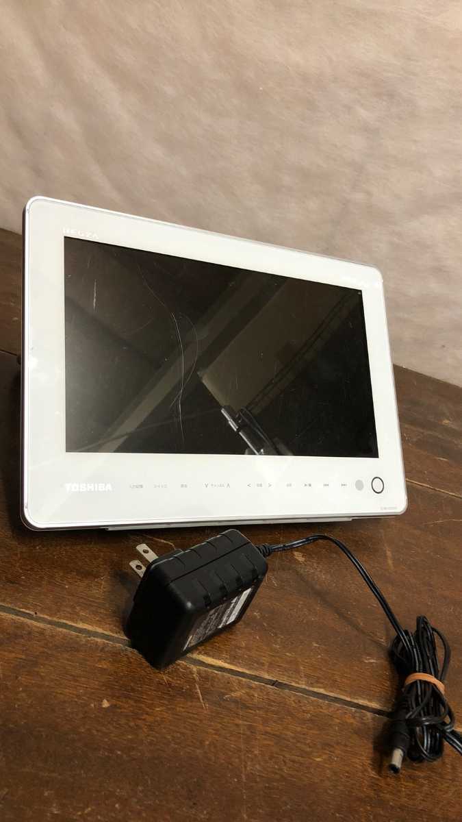 閉店特価価格 【動作品】TOSHIBA 東芝〉 防水ポータブルBDプレーヤー