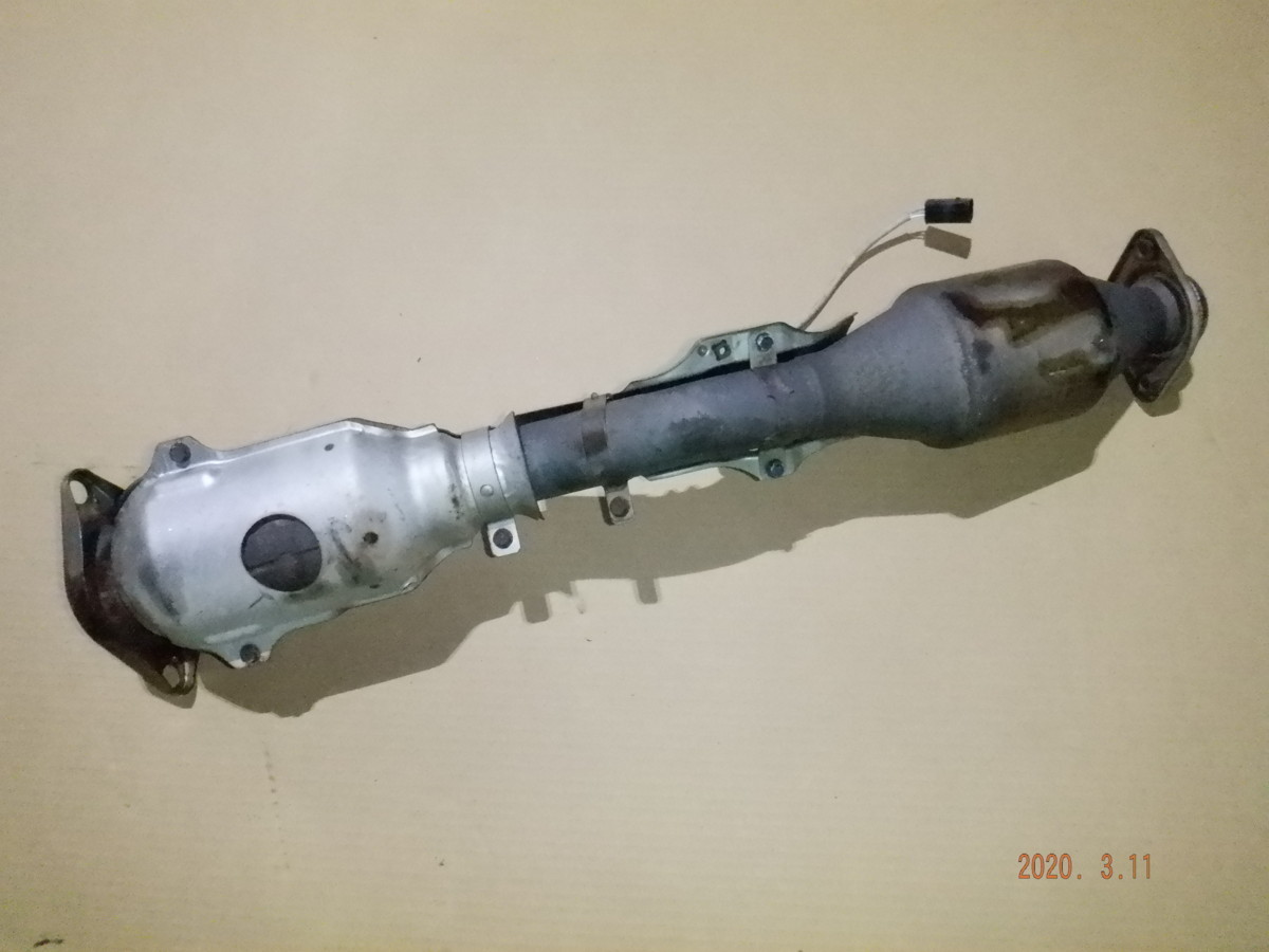 ノート E11 触媒 HR15DE HR15 日産 - Yahoo!オークション 15X 9U e11