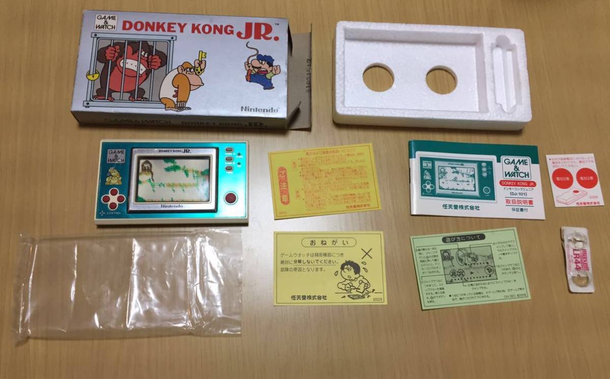 豊富な，お買い得 任天堂 ゲームウォッチドンキーコングJR.(ゲームウォッチ)｜売買されたオークション情報、yahooの商品情報をアーカイブ公開 - オークファン ゲームウォッチ
