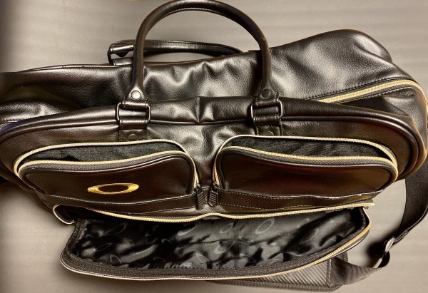 ◇◇オークリー OAKLEY 大容量 ボストンバック ブラック ブラック