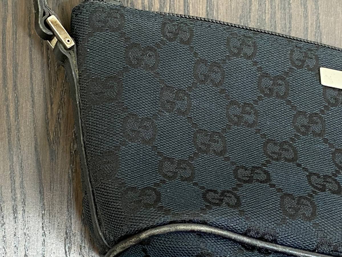 格安，大人気】 GUCCI グッチ ハンドポーチ アクセサリーポーチ GG柄 