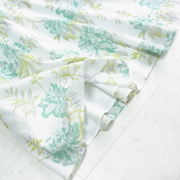 LAURA ASHLEY * ローラ アシュレイ☆夏らしい 花柄プリント コットン