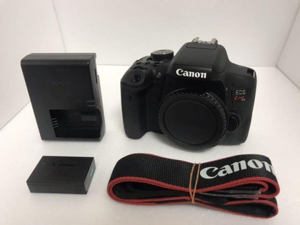 一眼レフカメラ　★極上品★canon kiss x8i　★☆687 EOS X8i Canon 整備済み品 ❣️美品❣️ STMレンズ