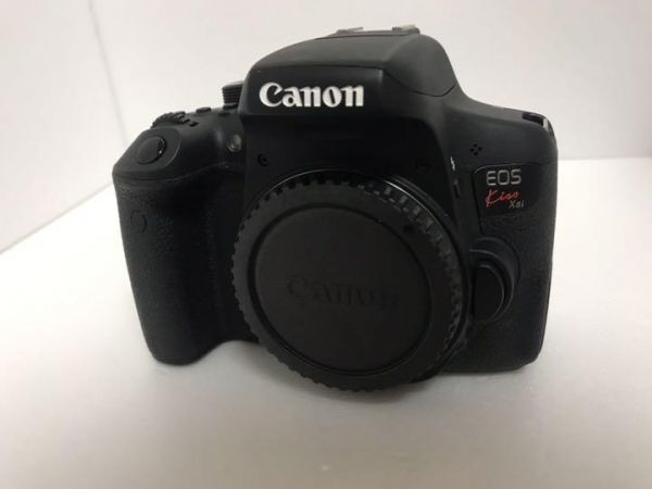 一眼レフカメラ　★極上品★canon kiss x8i　★☆687 EOS X8i Canon 整備済み品 ❣️美品❣️ STMレンズ