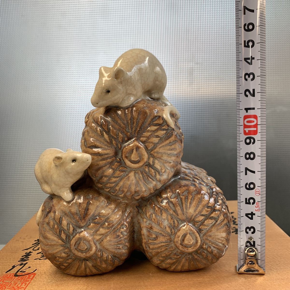 薬師窯 干支 置き物 ネズミ 子 箱付 E0147 和風 売買されたオークション情報 Yahooの商品情報をアーカイブ公開 オークファン Aucfan Com