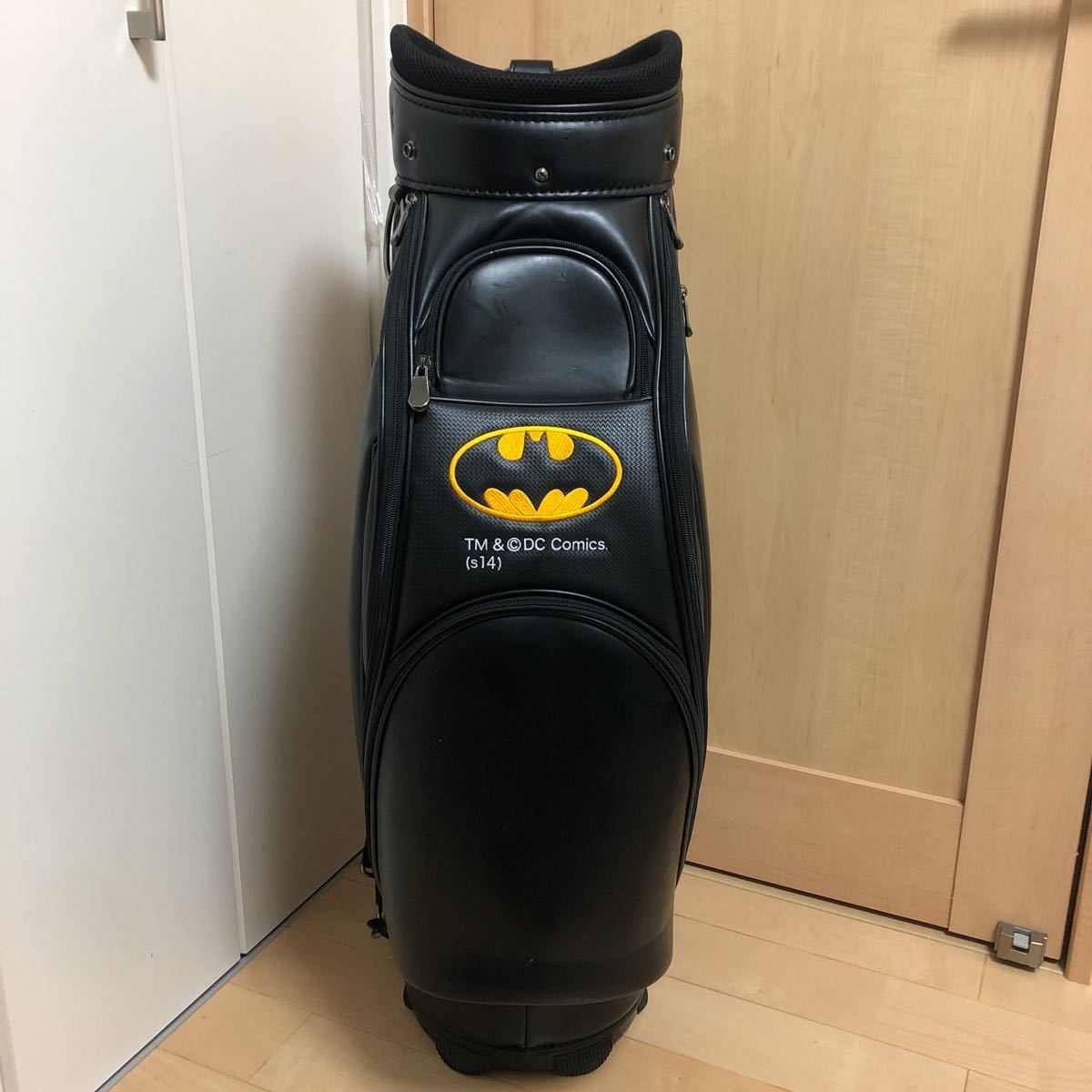Yahoo!オークション - (用具) の落札 「1円スタート」キャディバッグ 「batman」キャディバッグ の落札相場 キャディバッグ レア（カラーホワイト）（ゴルフ｜スポーツ 超美品 レア 1円～ 23区 スタンドキャディバッグ パックマン キャディ