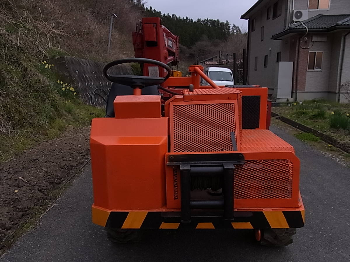 リョウシン号 | 林業機械 林業機械リョウシン号6輪車，4段クーレン付き