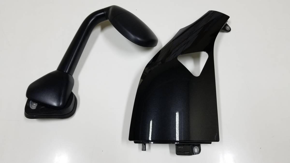 ☆200系 ハイエース 純正 コーナーパネル ガッツミラー ブラックマイカ