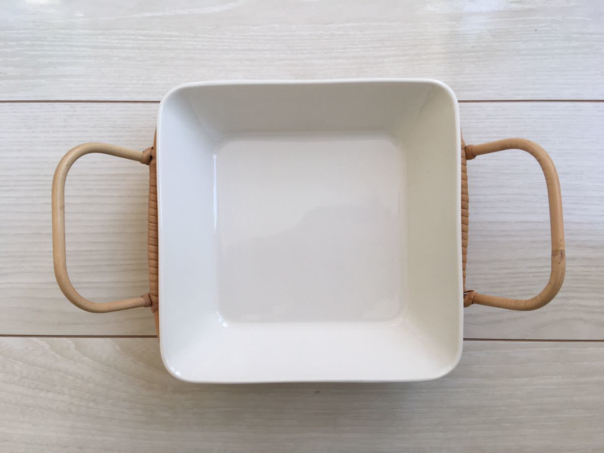 ティーマ プレート イッタラ 北欧 Teema 21cm P10倍・クーポンイッタラ iittala Iittala フィンランド 食器 ホワイト (iittala) | フィンランドの国民的食器「イッタラ」はなぜこんなに使いやすい プレゼント