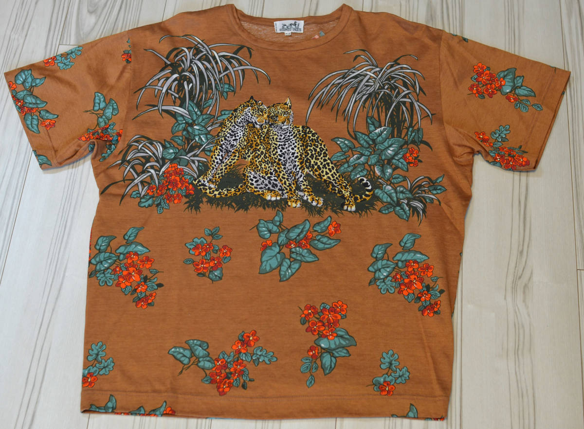 エルメス　半袖Tシャツ　レオパード エルメス HERMES レオパード 高級 豹 HERMES（Tシャツ(半袖⁄袖なし